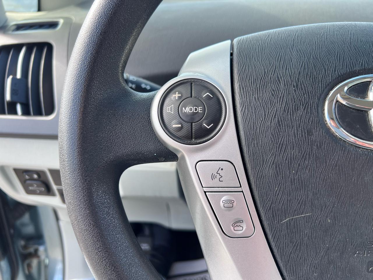 Toyota Prius Three 2014