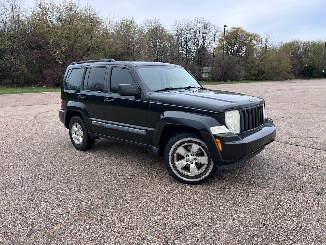 Jeep Liberty Sport 2WD 2010