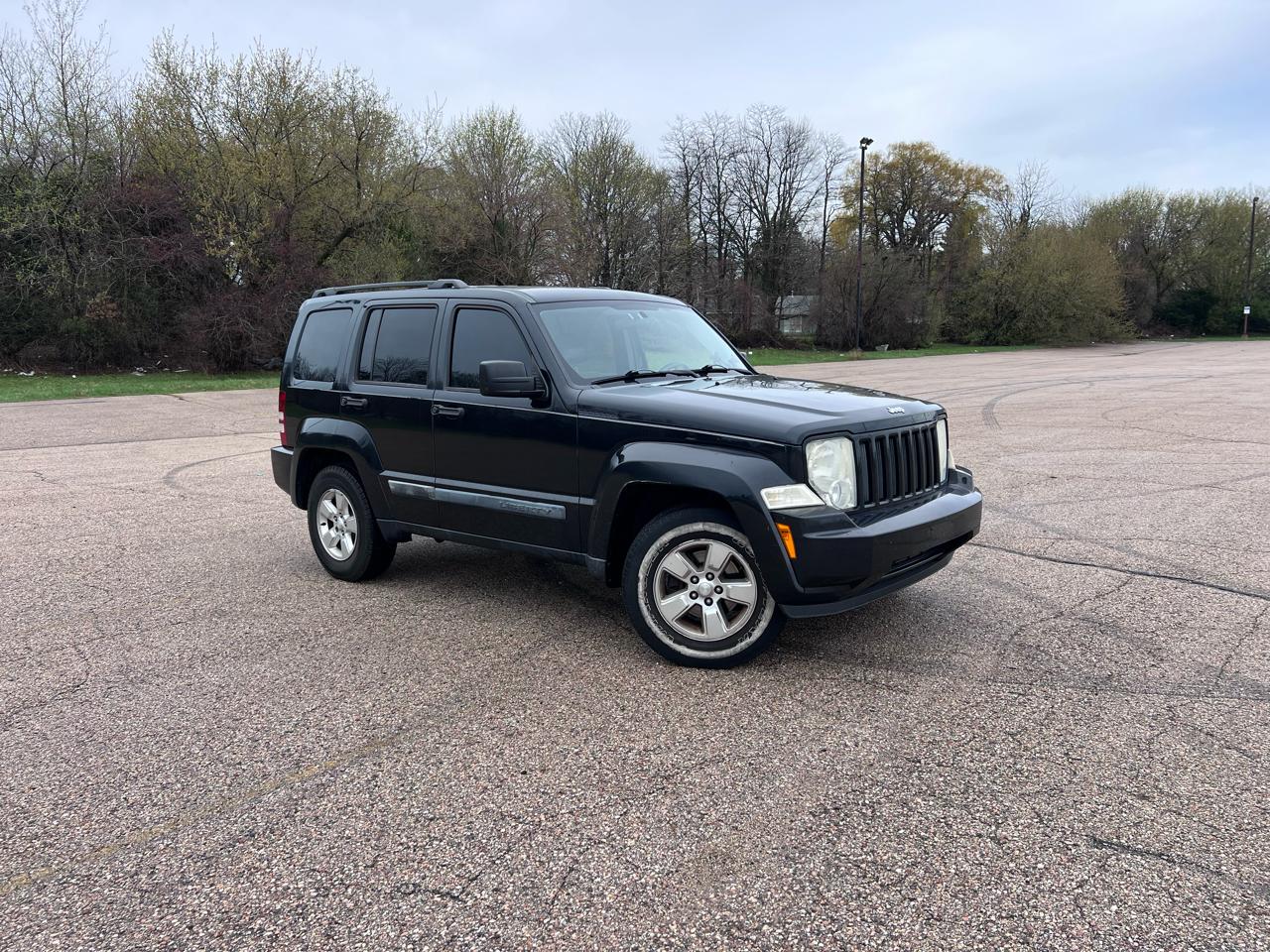 Jeep Liberty Sport 2WD 2010
