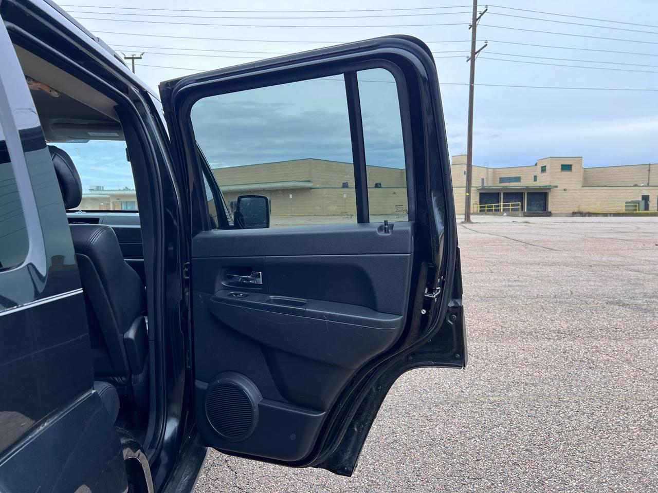 Jeep Liberty Sport 2WD 2010