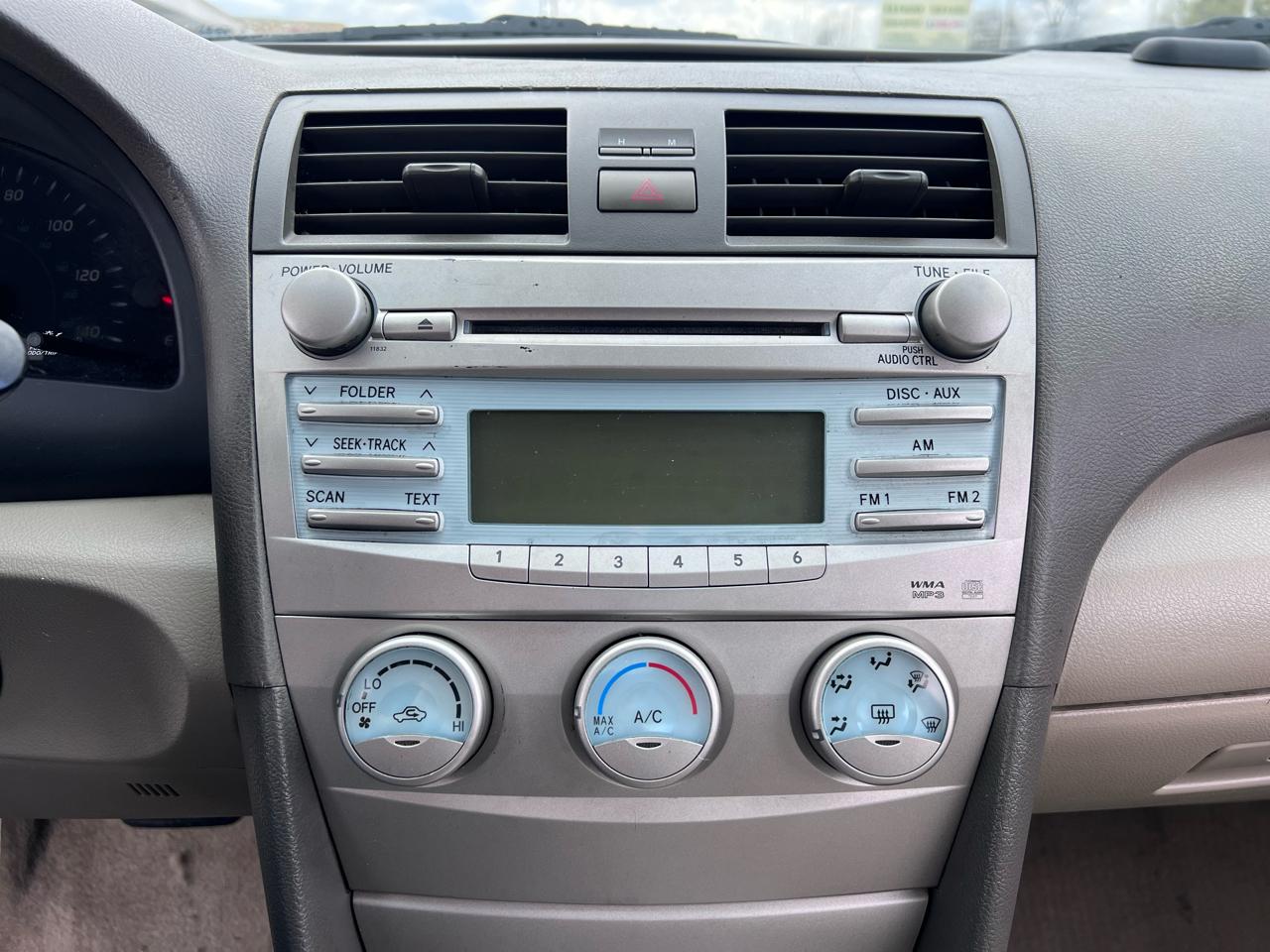 Toyota Camry XLE 5-Spd AT 2009