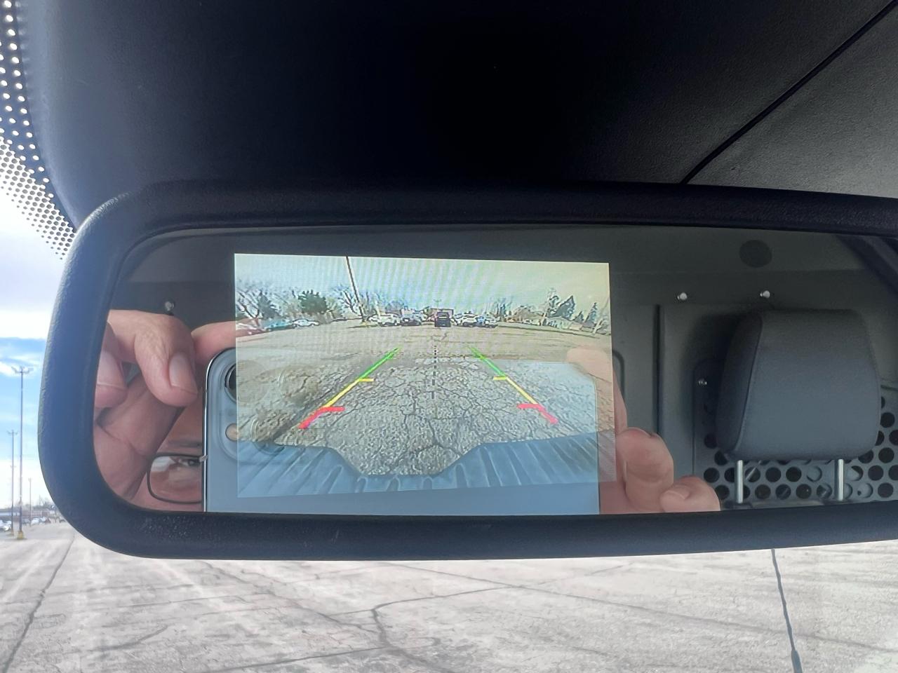 Ford Transit 250 Van Low Roof w/Sliding Pass. 130-in. WB 2016