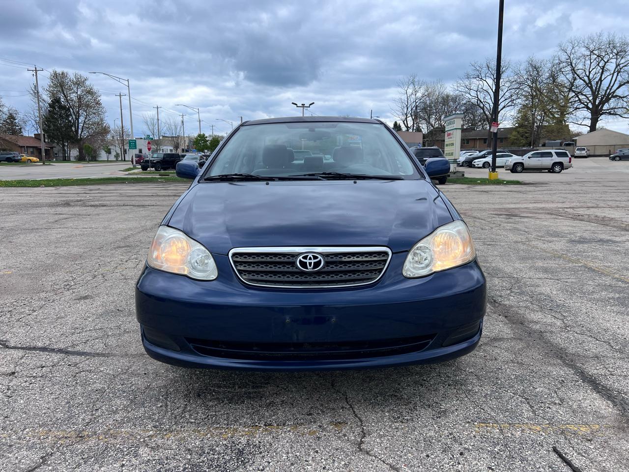 Toyota Corolla CE 2005