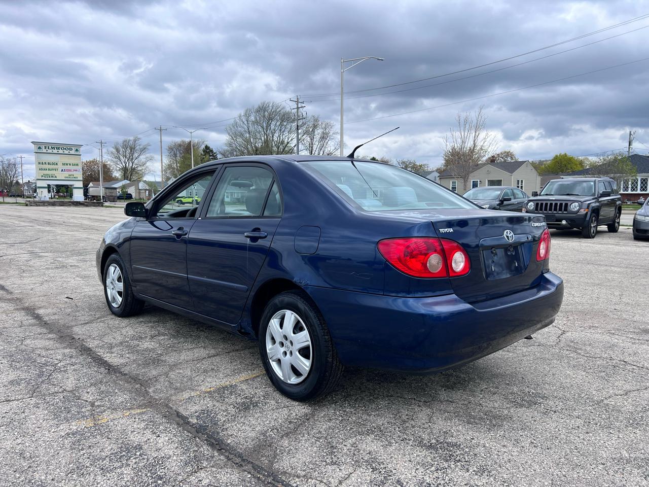 Toyota Corolla CE 2005