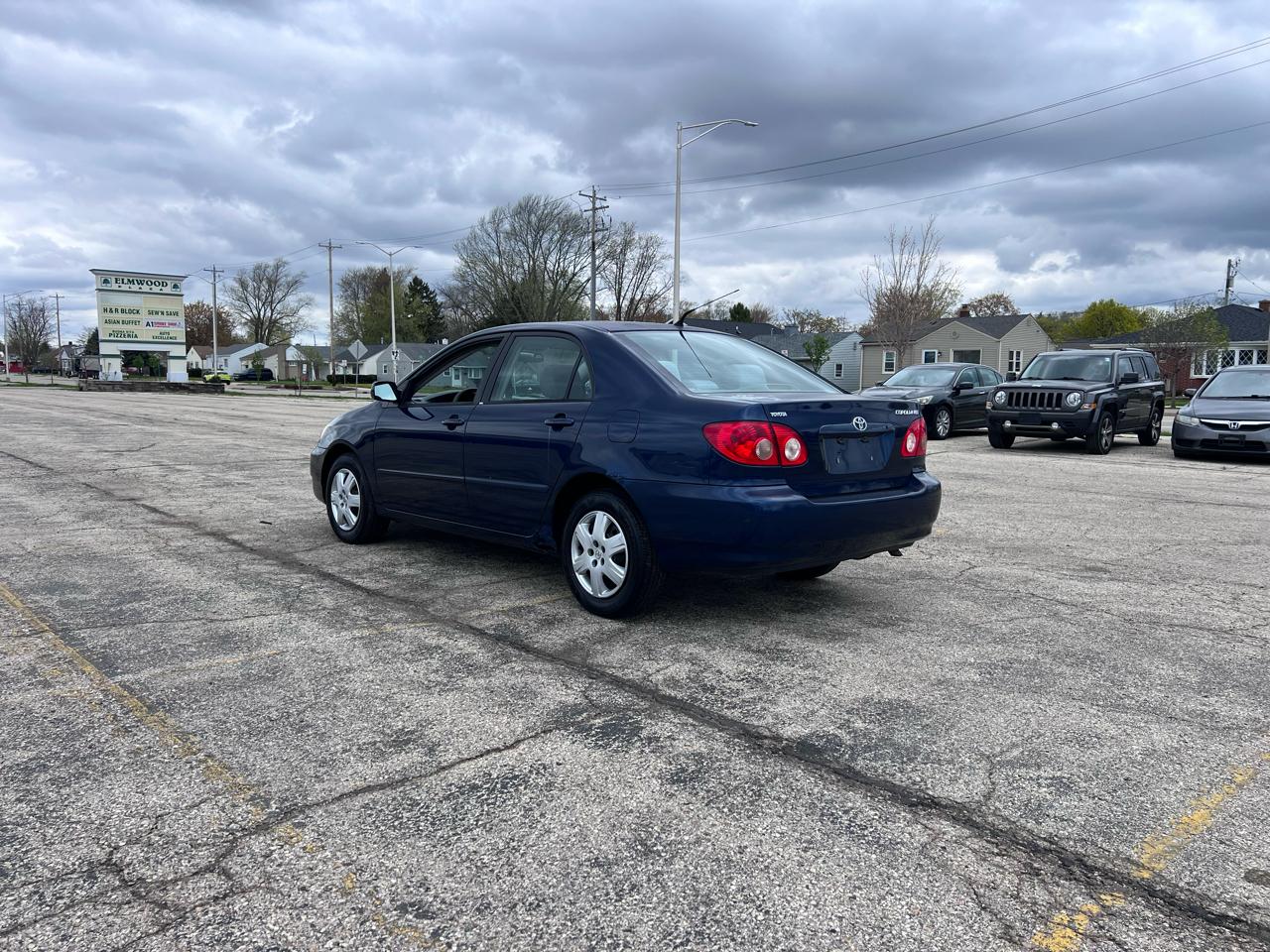 Toyota Corolla CE 2005