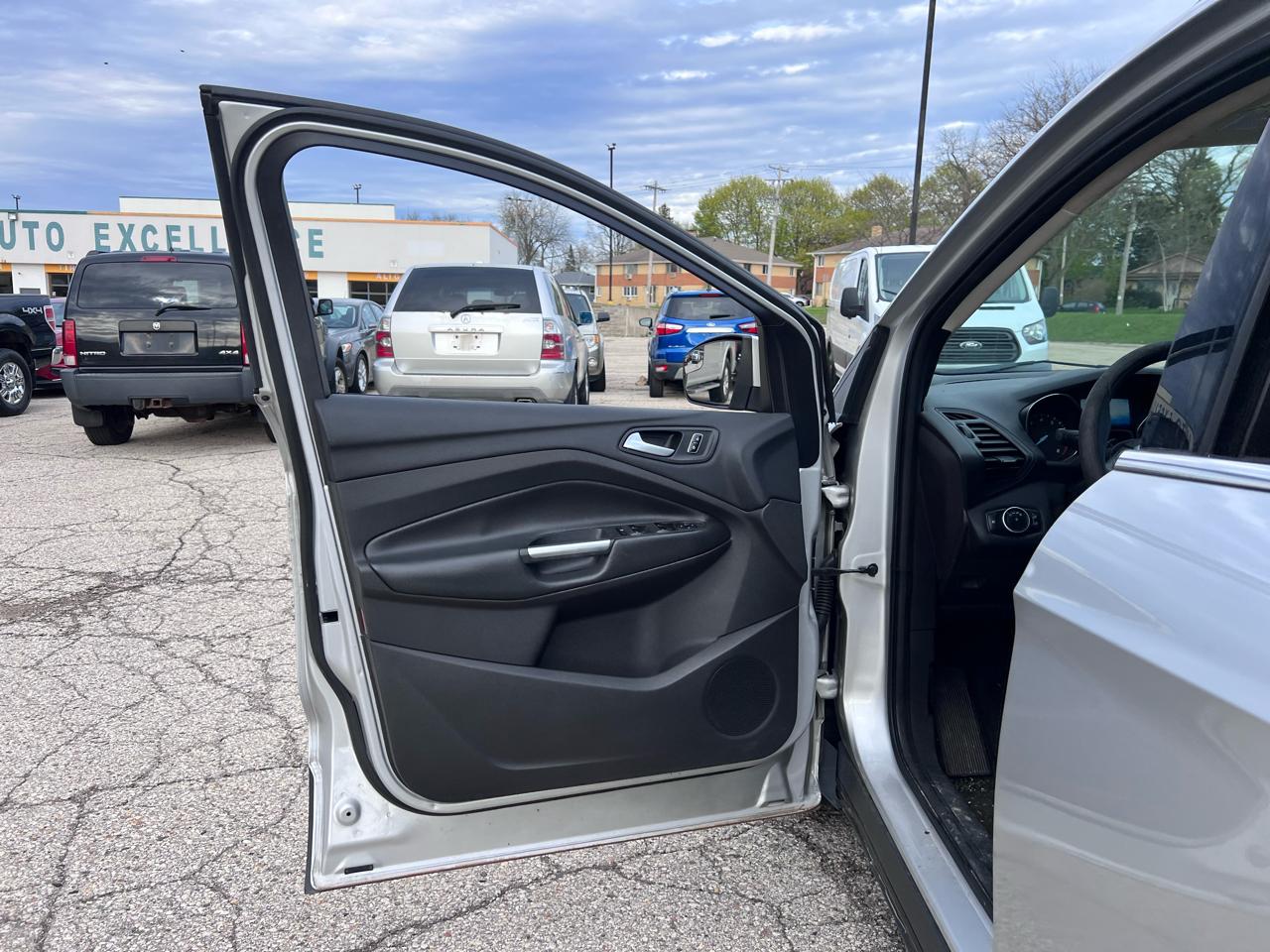 Ford Escape SE 4WD 2016