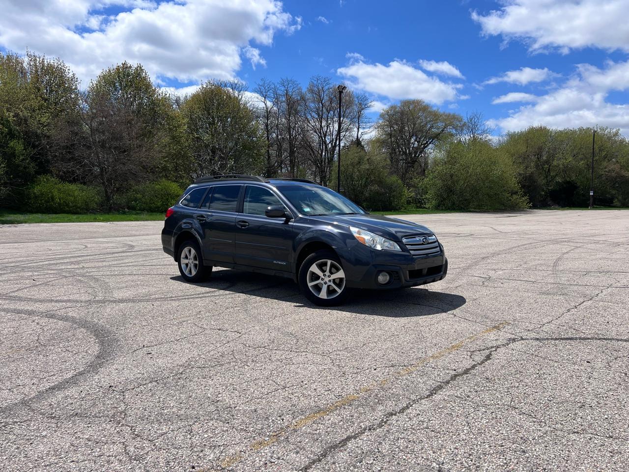 Subaru Outback 2.5i Limited 2013