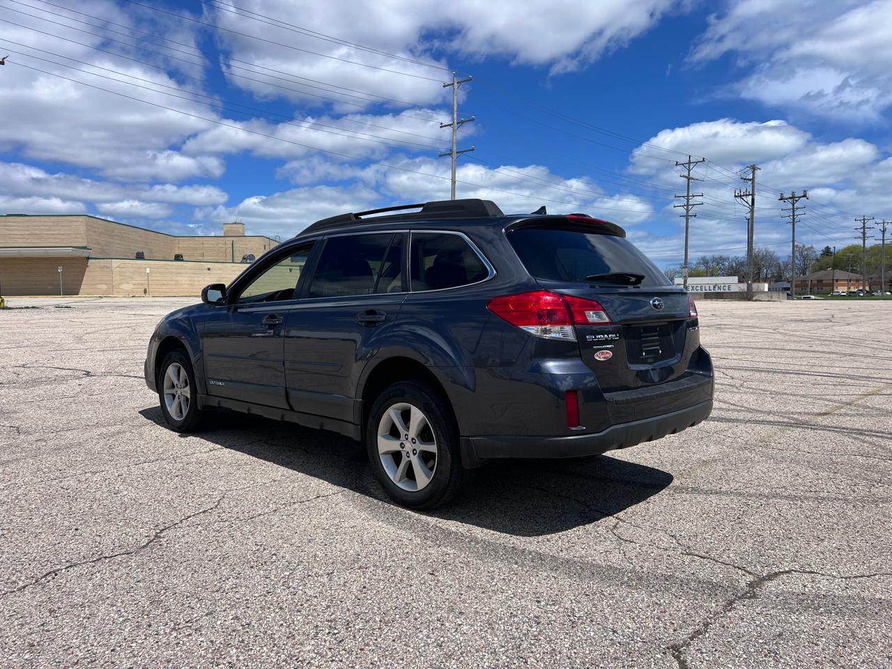 Subaru Outback 2.5i Limited 2013