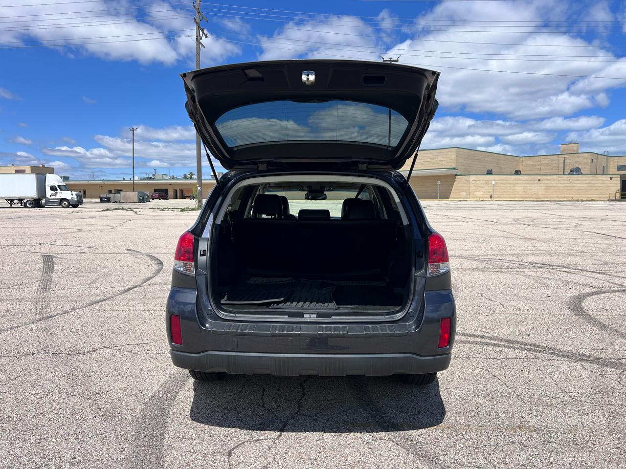 Subaru Outback 2.5i Limited 2013