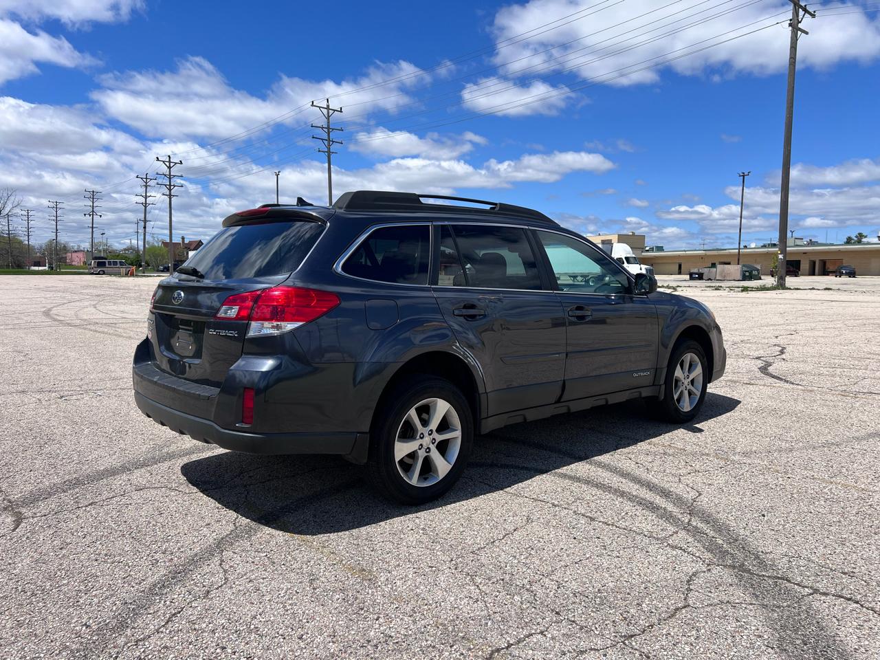 Subaru Outback 2.5i Limited 2013