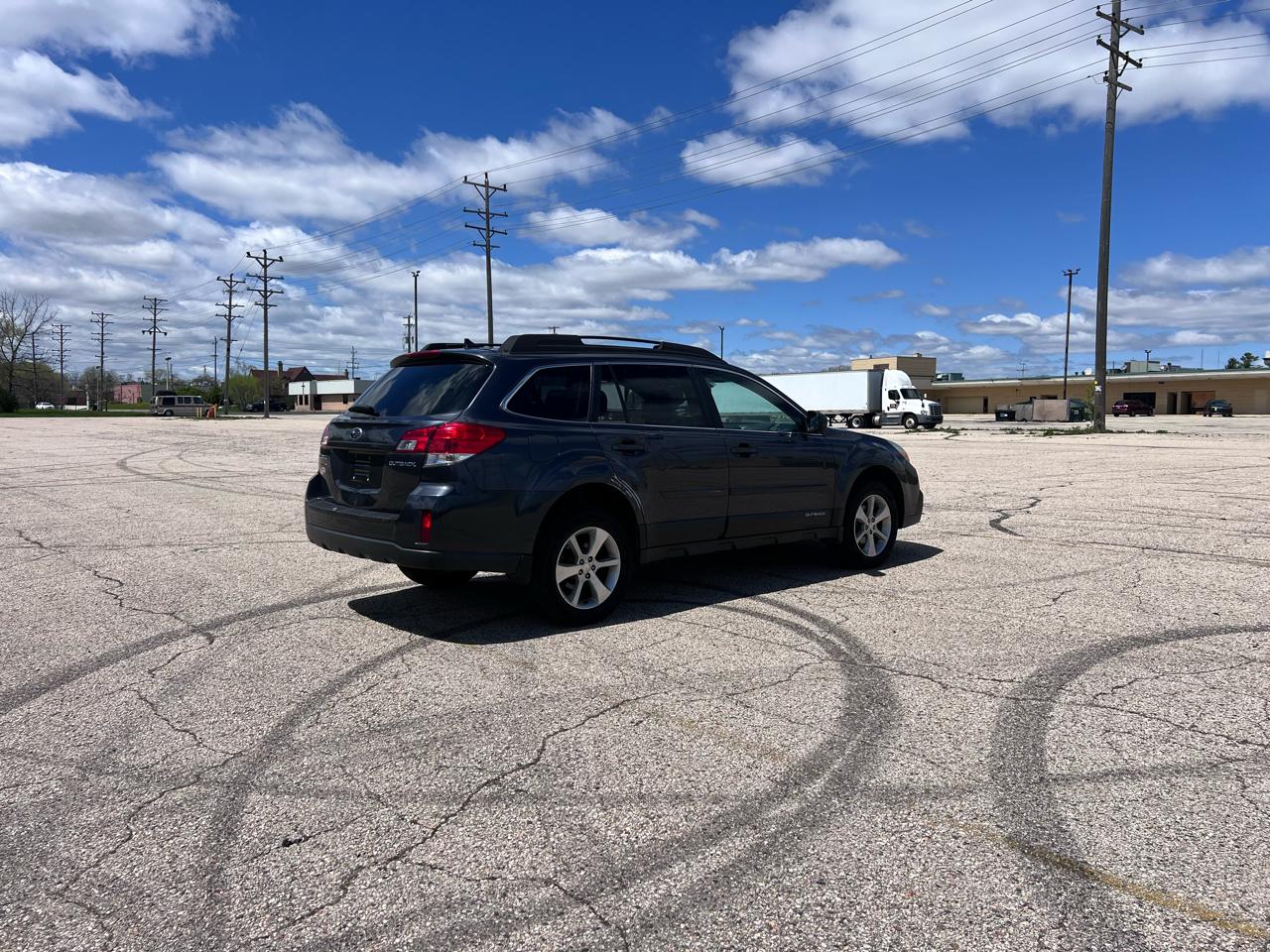 Subaru Outback 2.5i Limited 2013