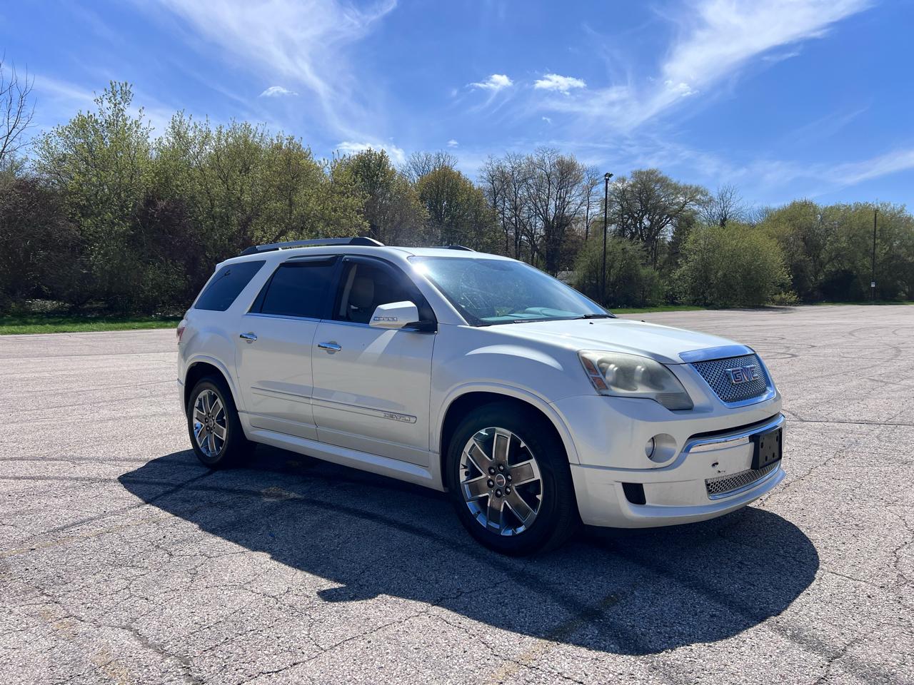 GMC Acadia Denali AWD 2011