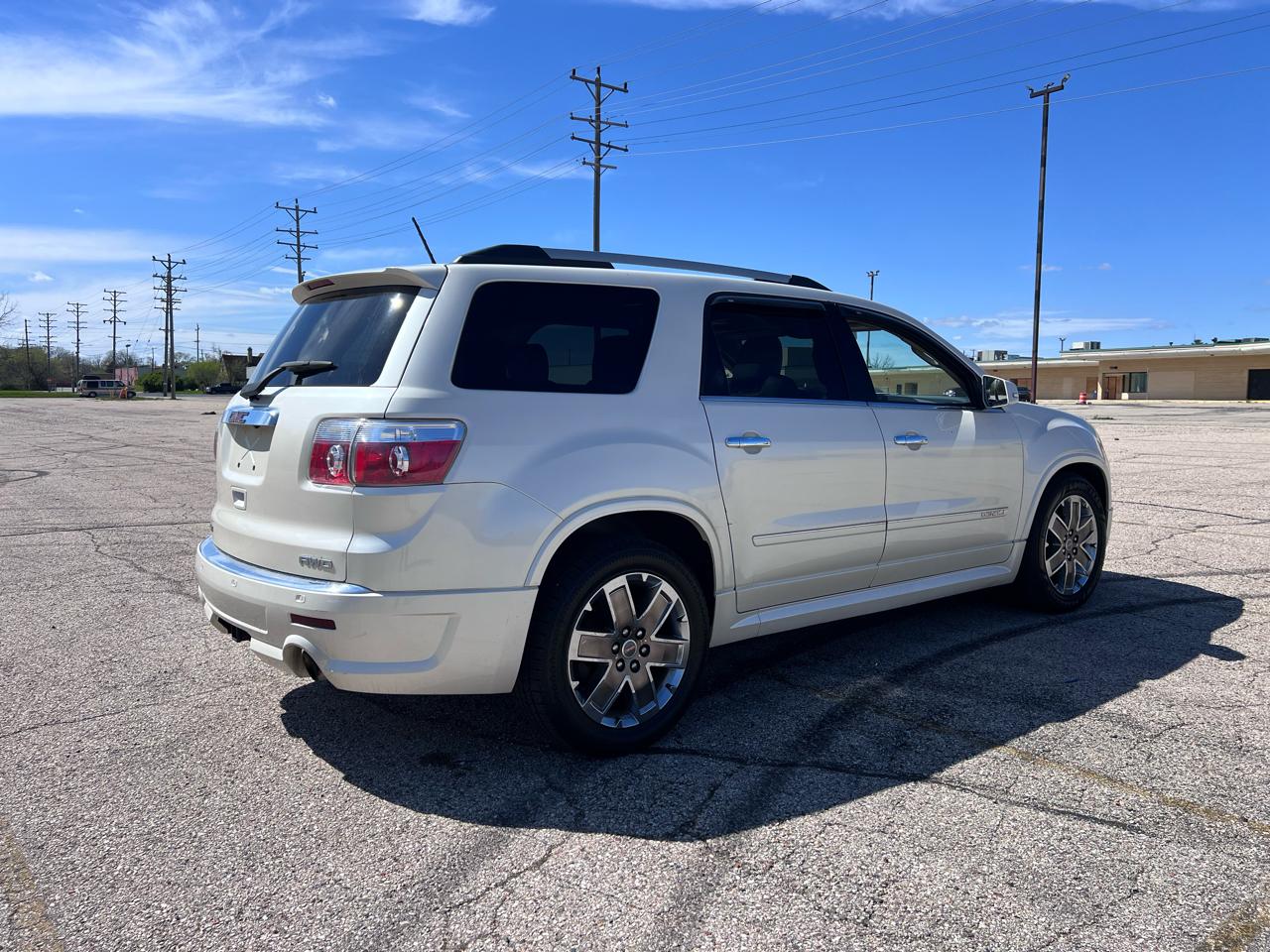 GMC Acadia Denali AWD 2011