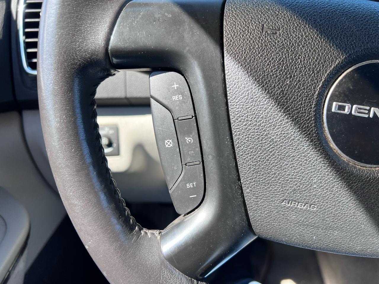 GMC Acadia Denali AWD 2011