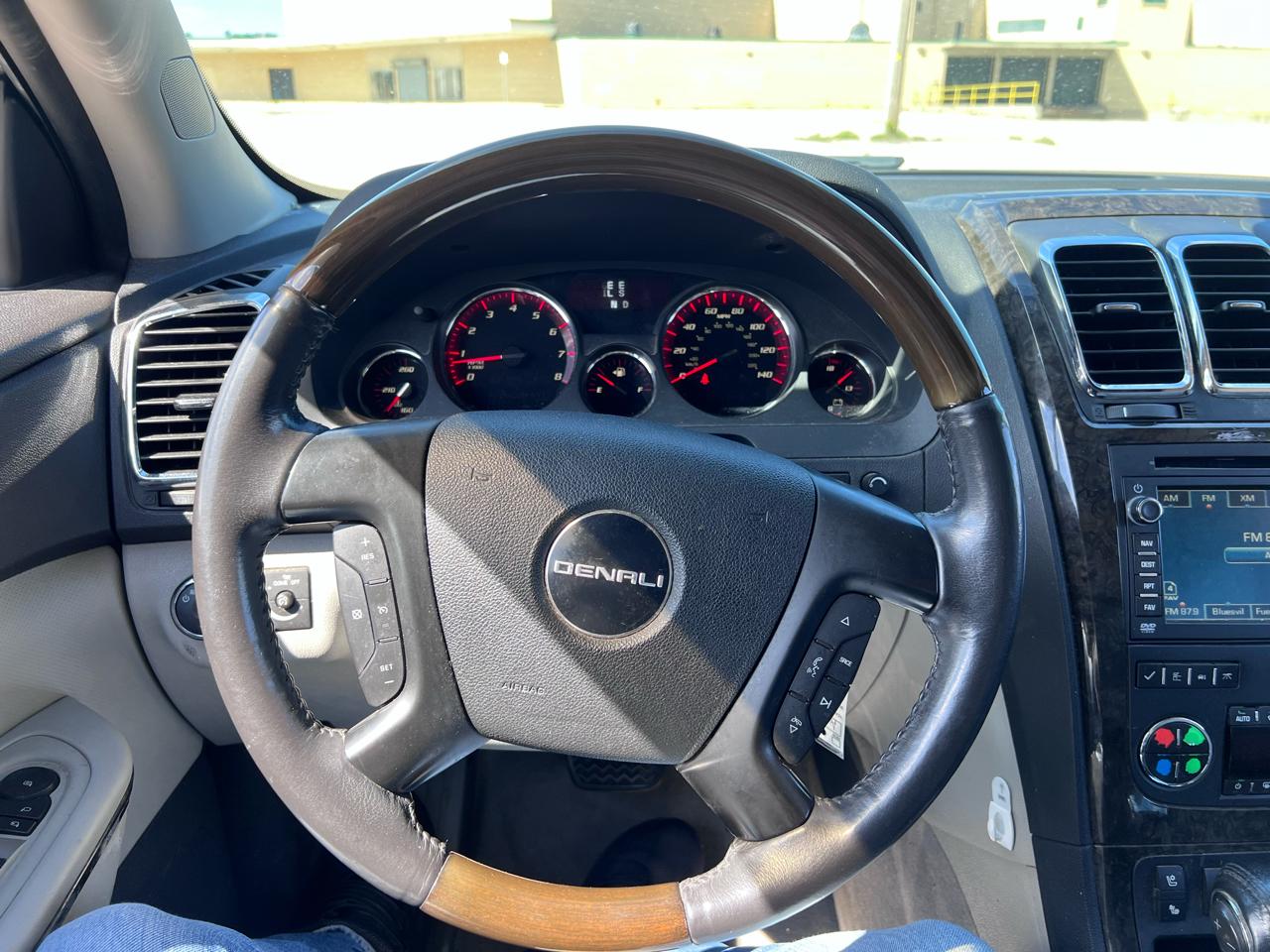 GMC Acadia Denali AWD 2011
