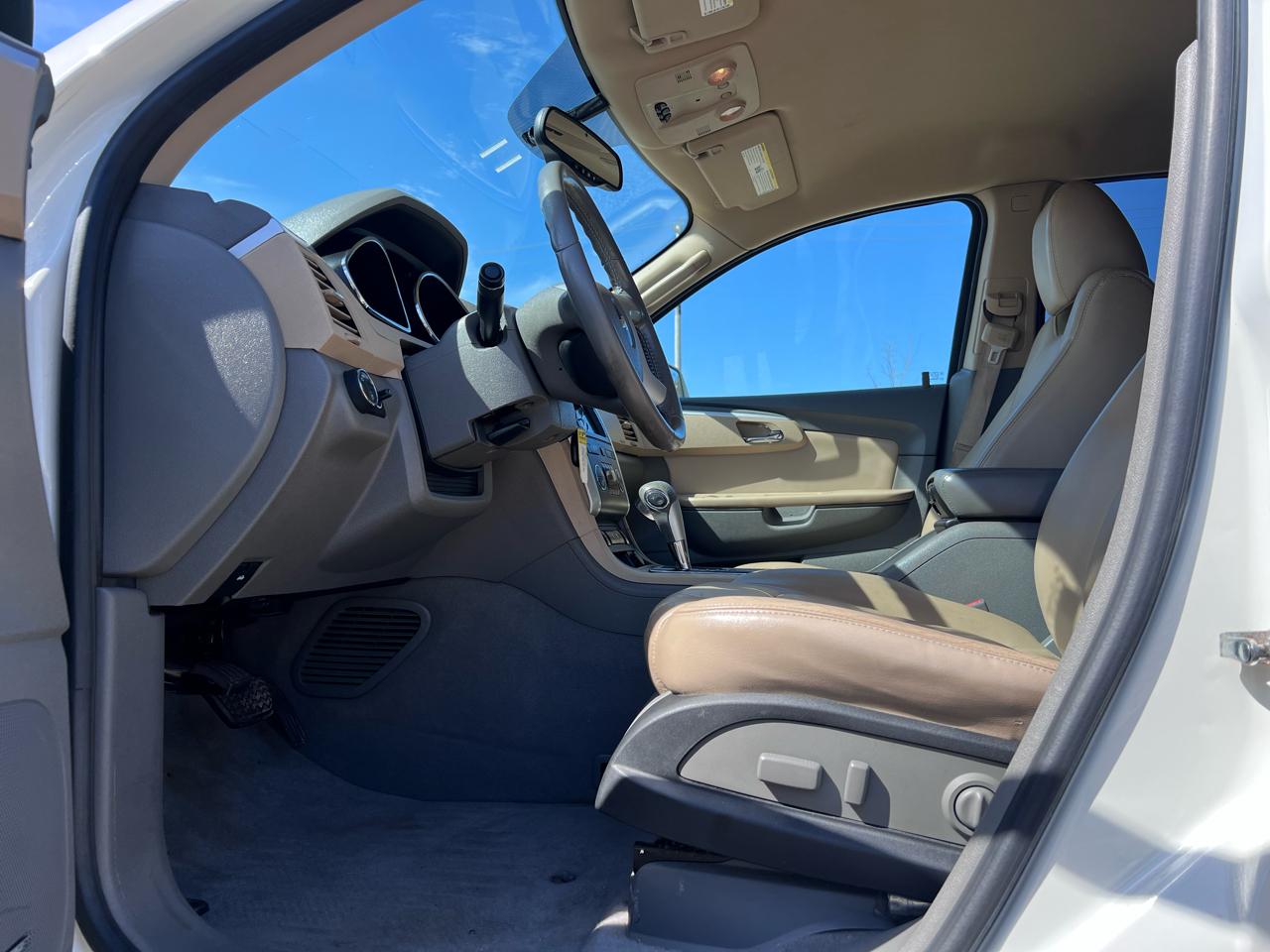 Chevrolet Traverse 2LT AWD 2012