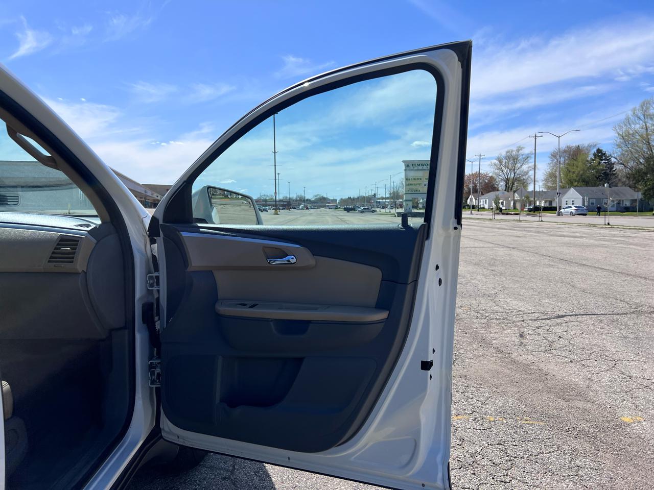 Chevrolet Traverse 2LT AWD 2012