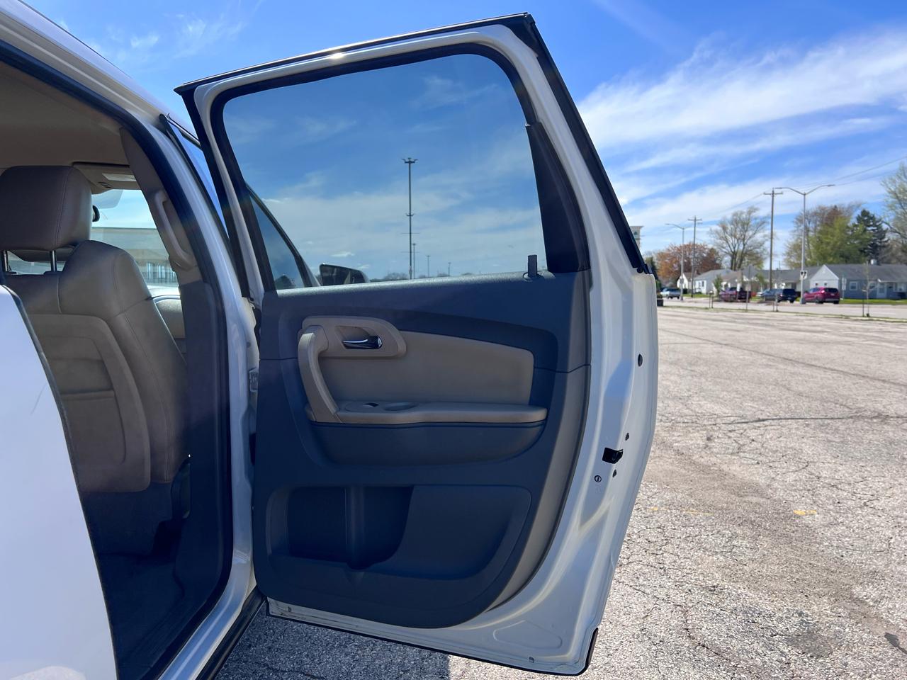 Chevrolet Traverse 2LT AWD 2012