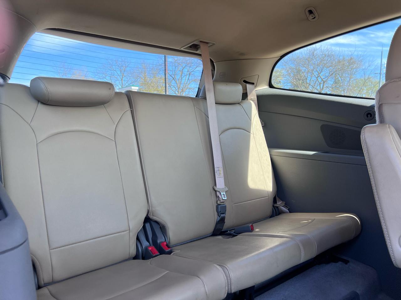 Chevrolet Traverse 2LT AWD 2012