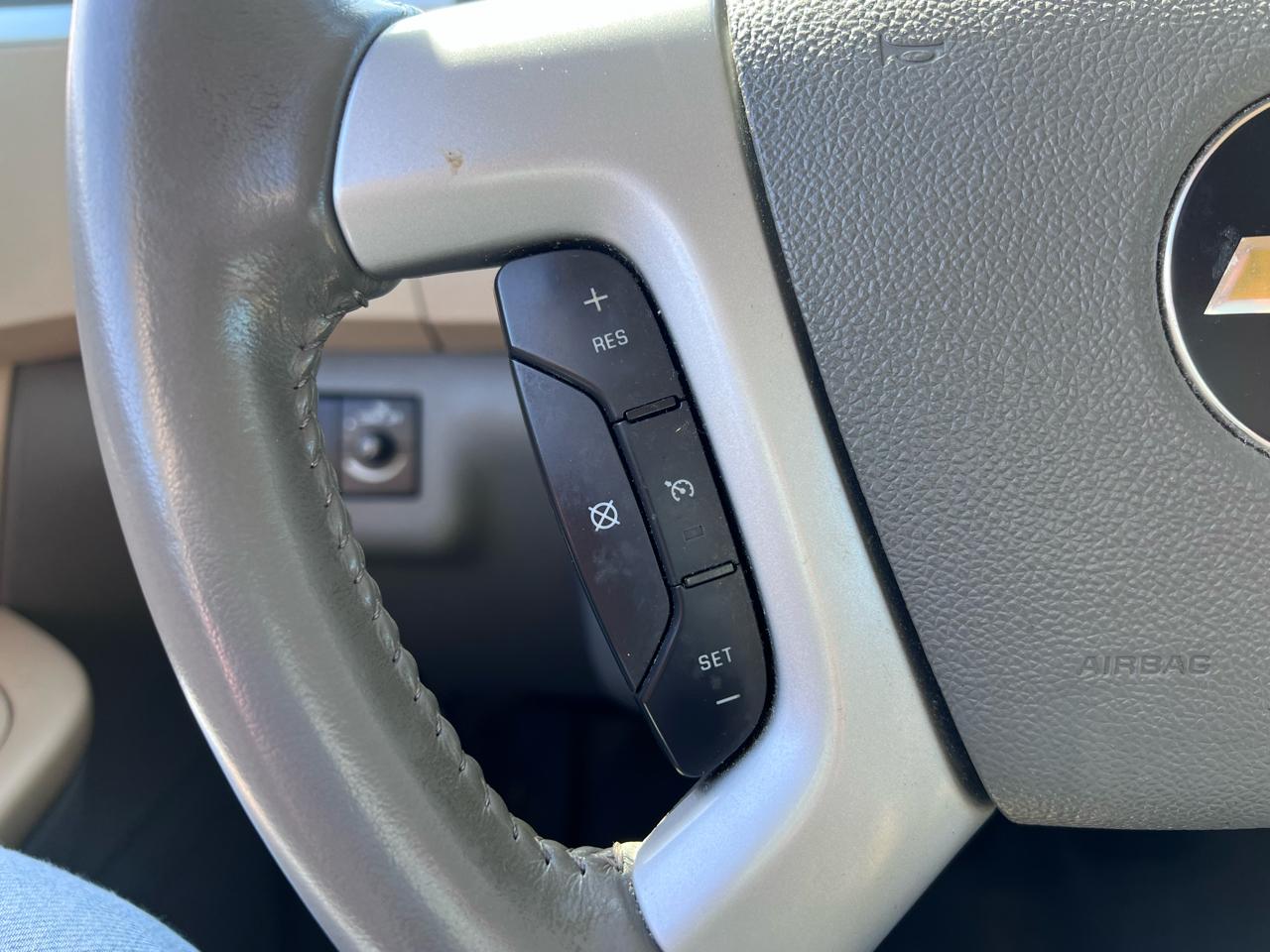 Chevrolet Traverse 2LT AWD 2012