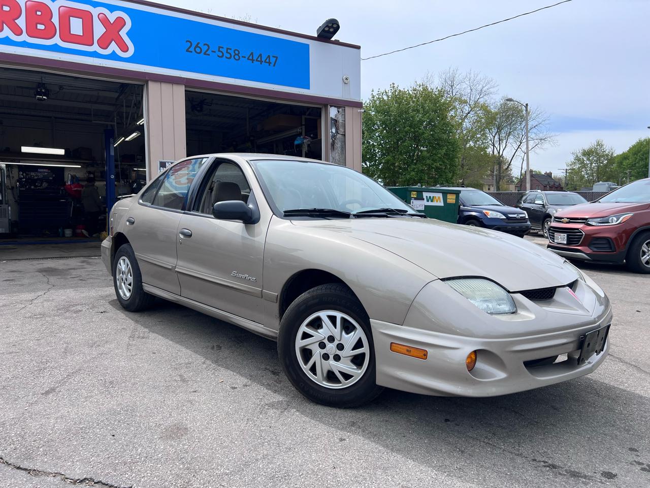 Pontiac Sunfire SE sedan 2002