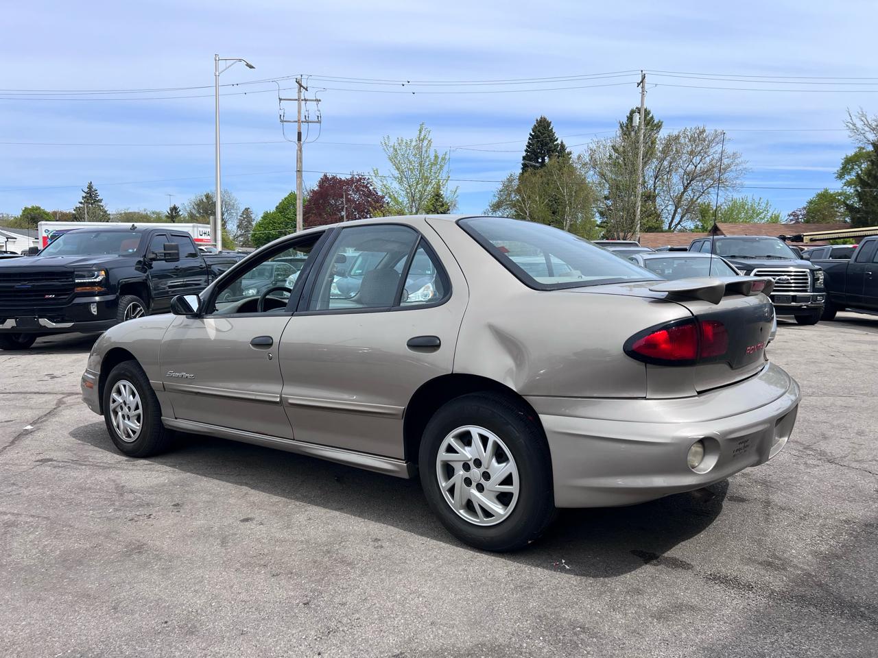 Pontiac Sunfire SE sedan 2002