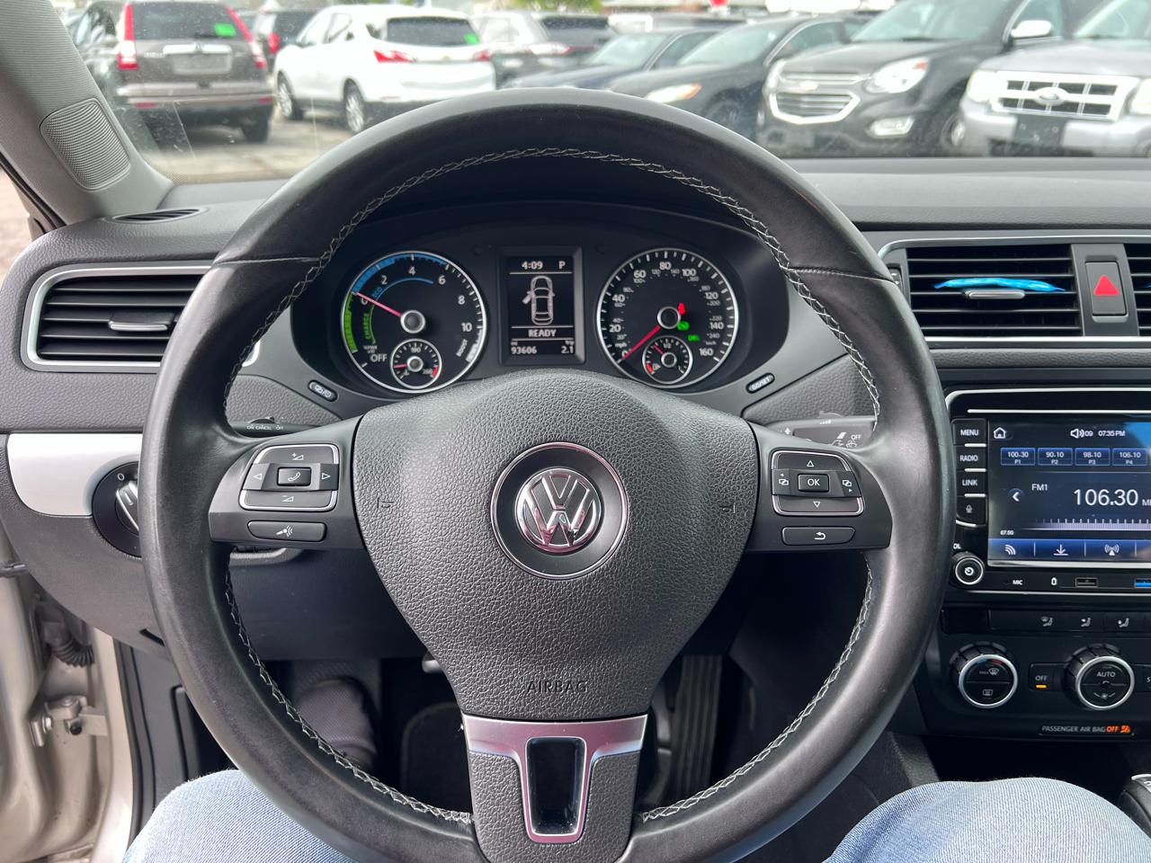 Volkswagen Jetta Hybrid Base 2013