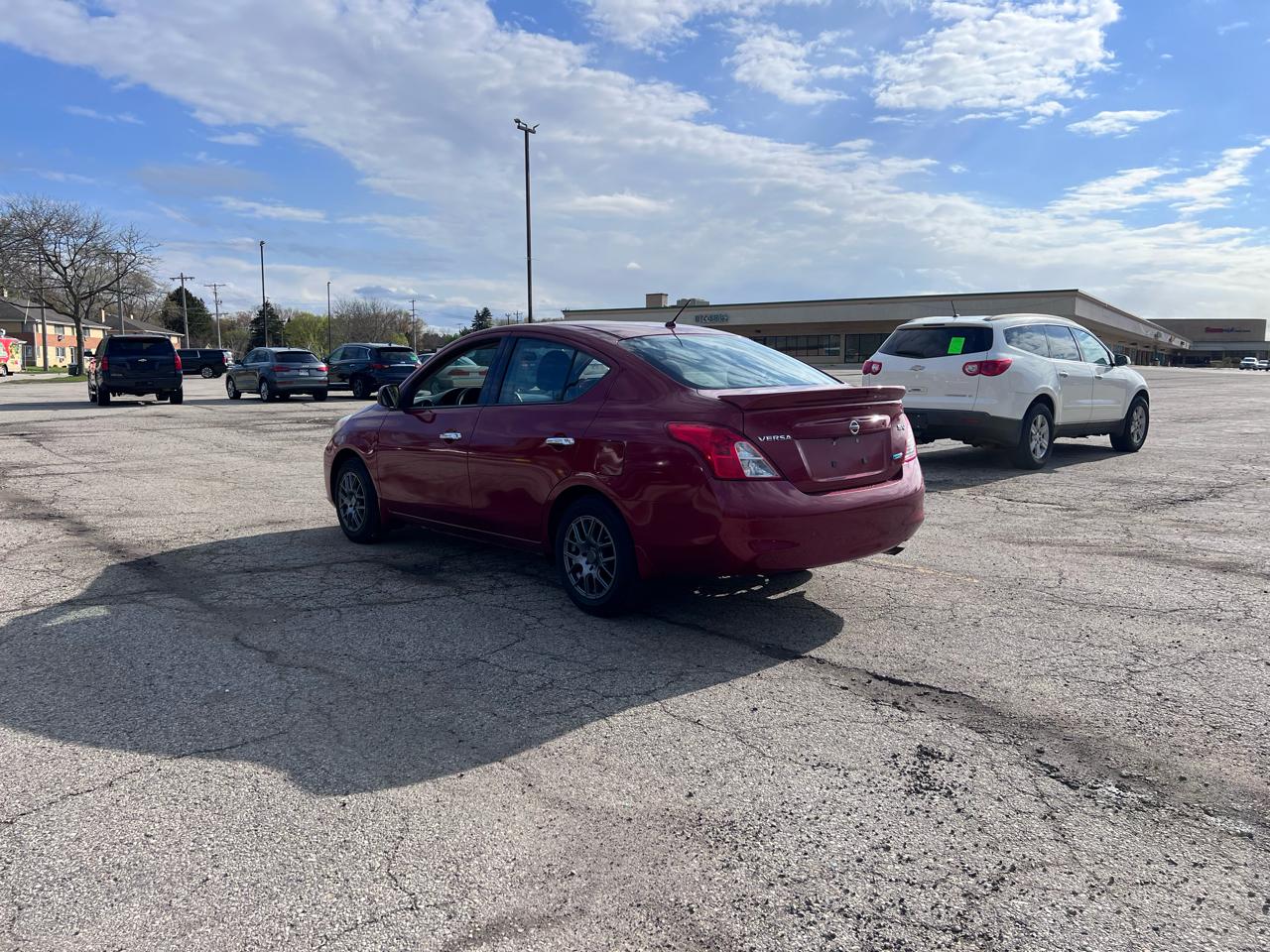 Nissan Versa 1.6 S Plus 2014