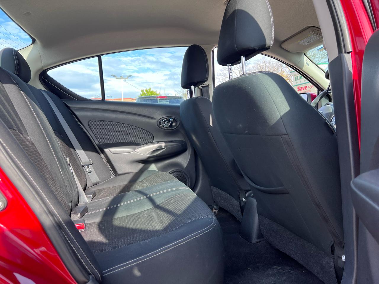 Nissan Versa 1.6 S Plus 2014