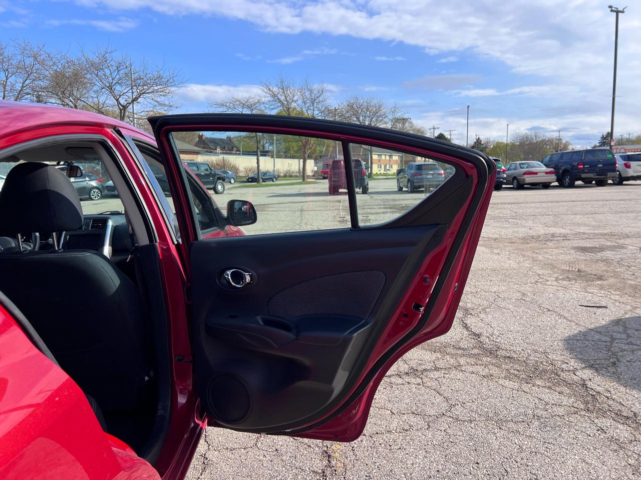 Nissan Versa 1.6 S Plus 2014