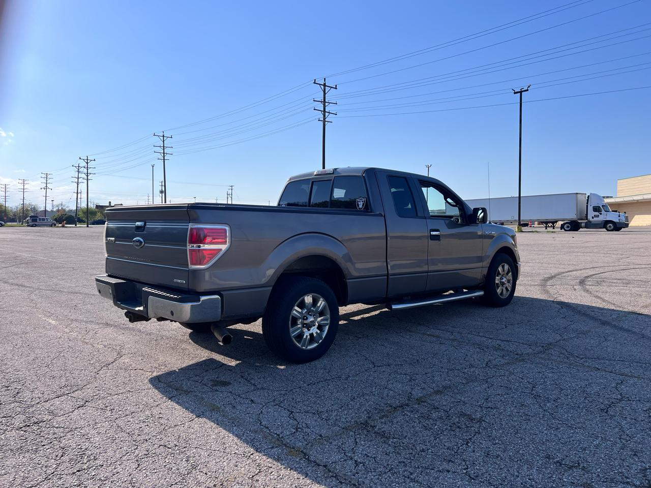 Ford F-150 STX SuperCab 6.5-ft. Bed 2WD 2011