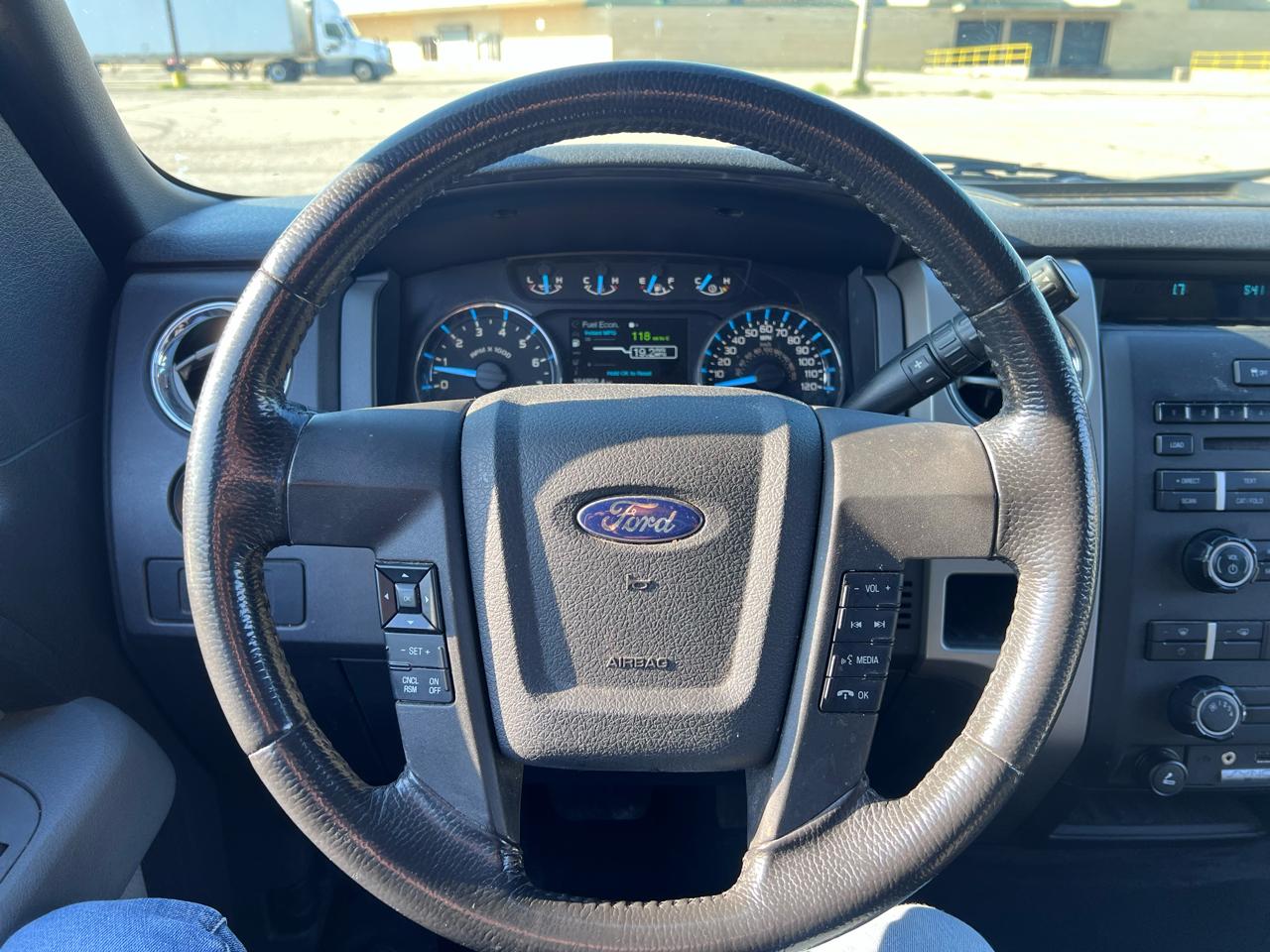 Ford F-150 STX SuperCab 6.5-ft. Bed 2WD 2011