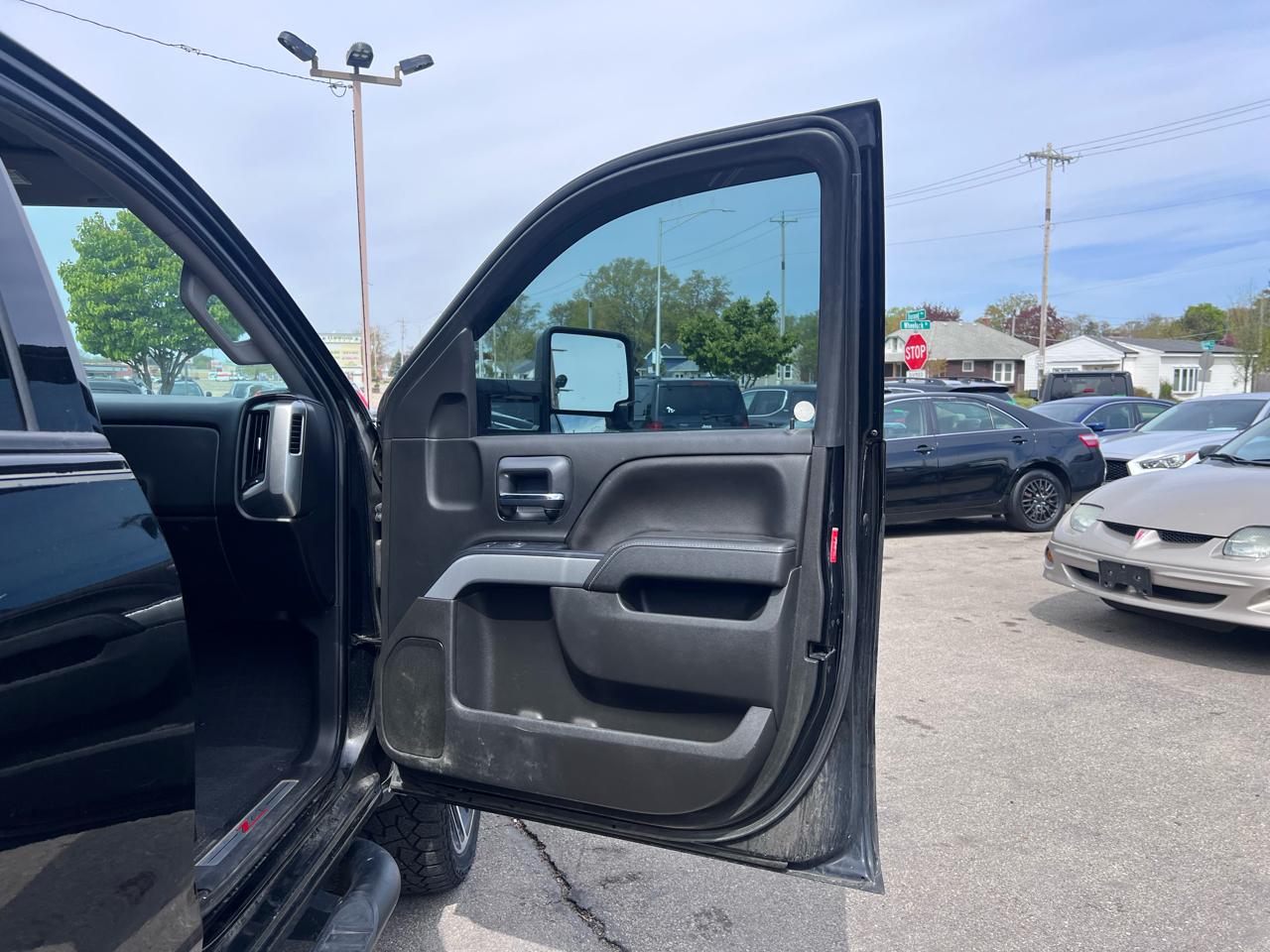 Chevrolet Silverado 1500 LT Z71 Crew Cab 4WD 2018