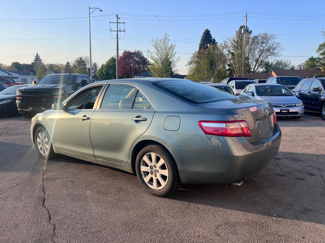 Toyota Camry LE V6 6-Spd AT 2009