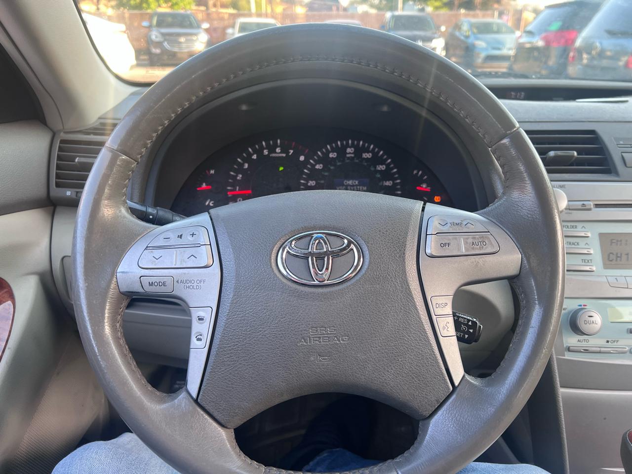 Toyota Camry LE V6 6-Spd AT 2009