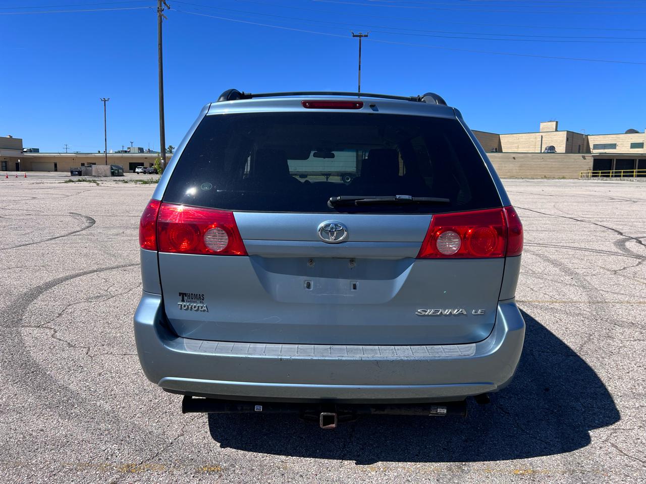 Toyota Sienna CE FWD 7-Passenger 2007