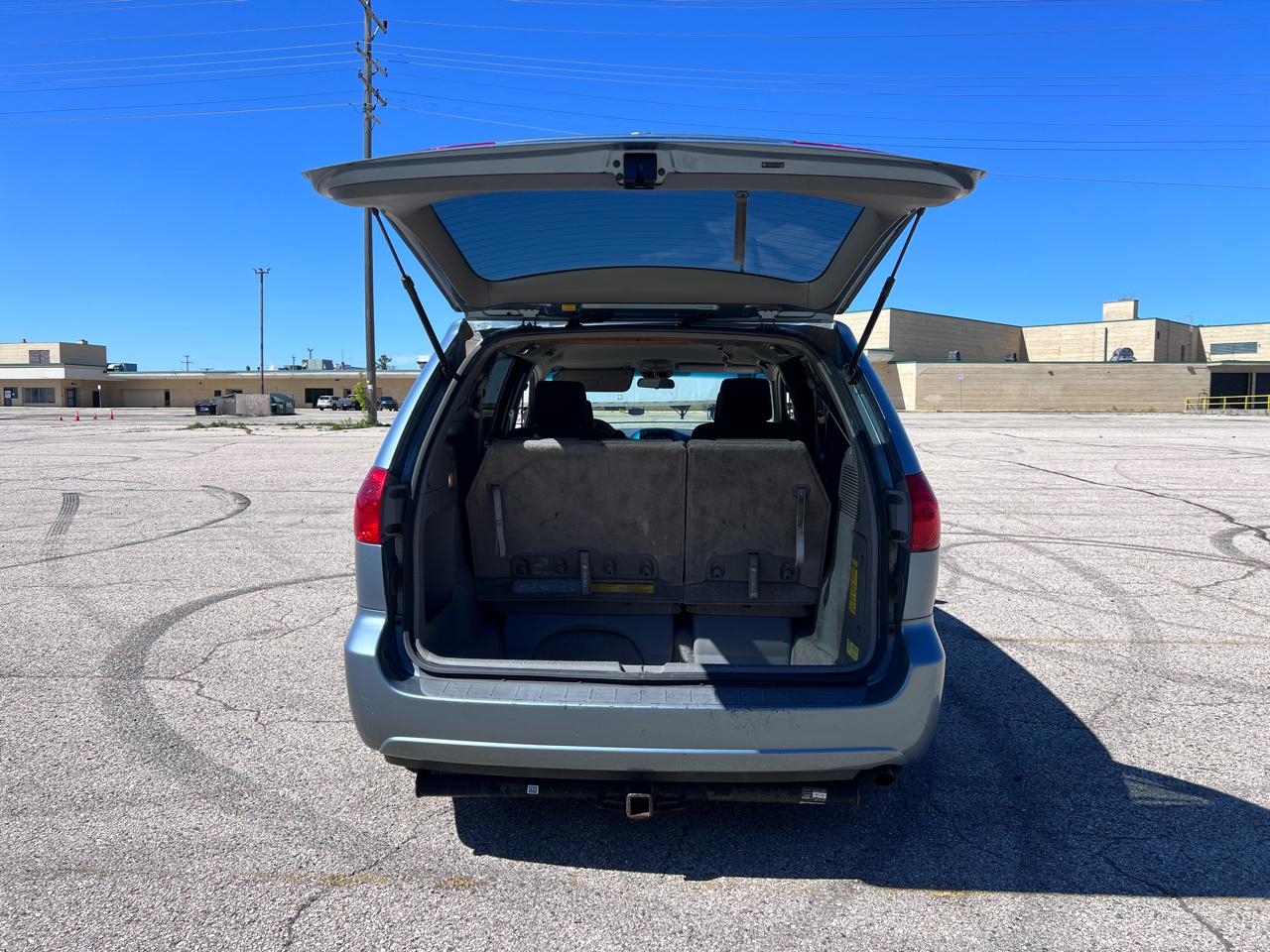 Toyota Sienna CE FWD 7-Passenger 2007