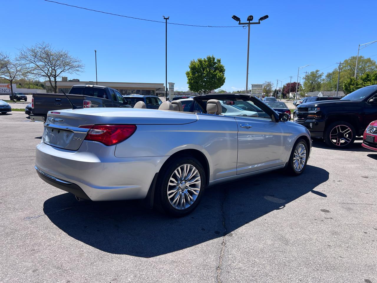 Chrysler 200 Limited Convertible 2011