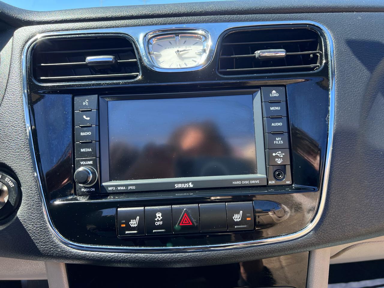 Chrysler 200 Limited Convertible 2011