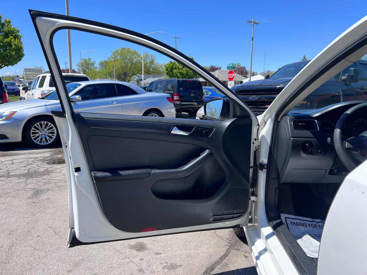Volkswagen Jetta S 2013