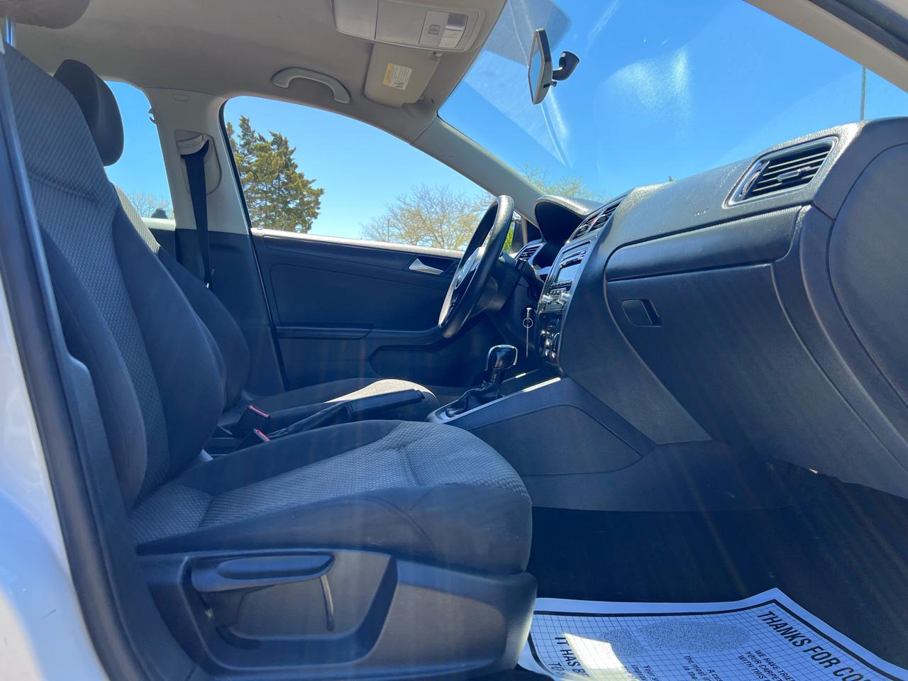 Volkswagen Jetta S 2013