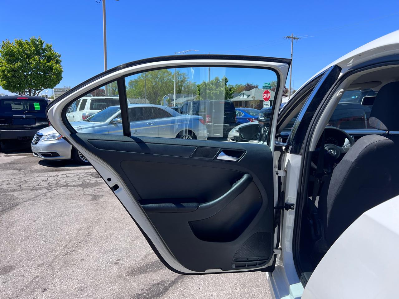Volkswagen Jetta S 2013