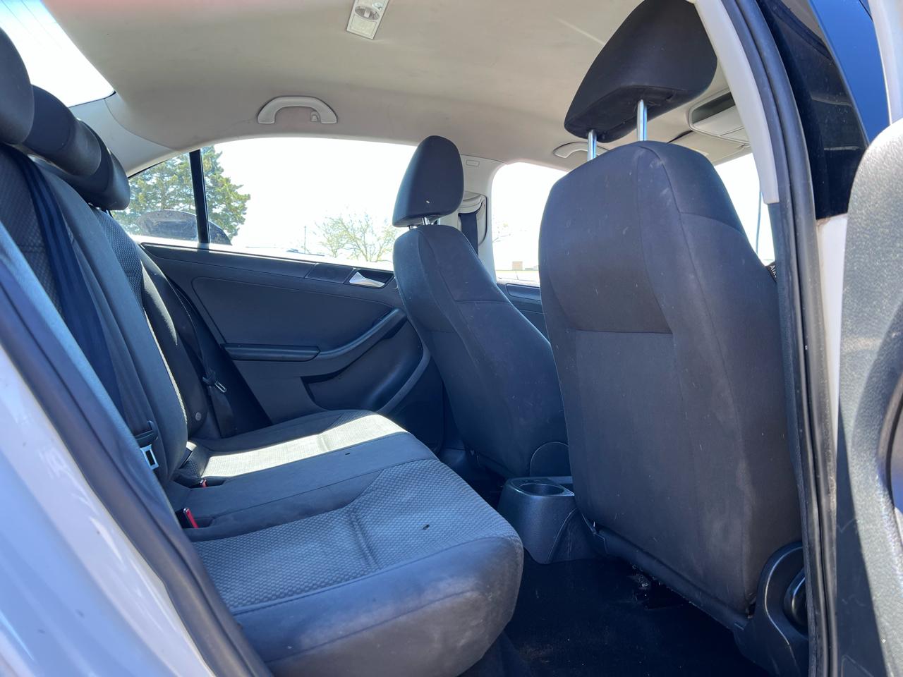 Volkswagen Jetta S 2013