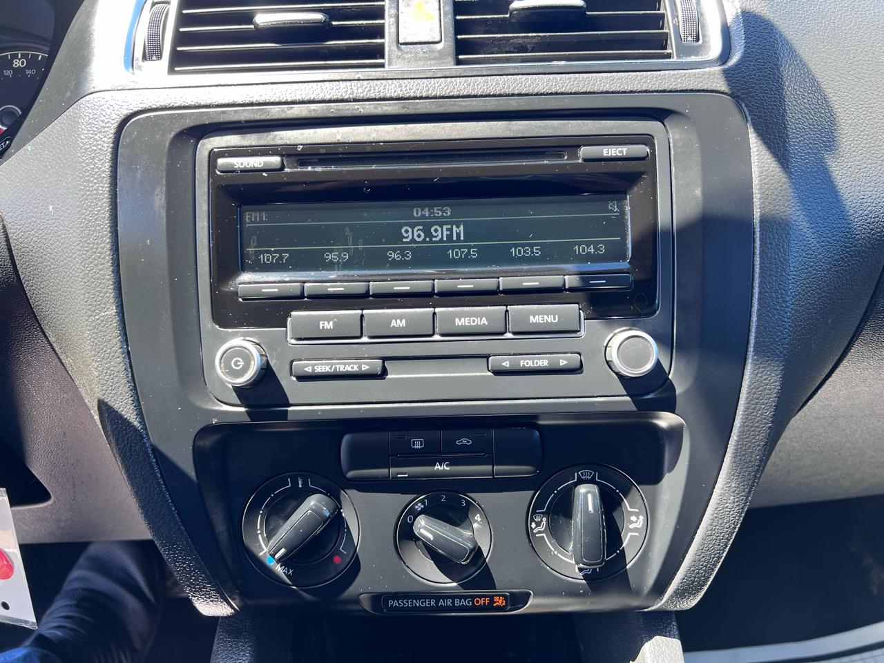 Volkswagen Jetta S 2013