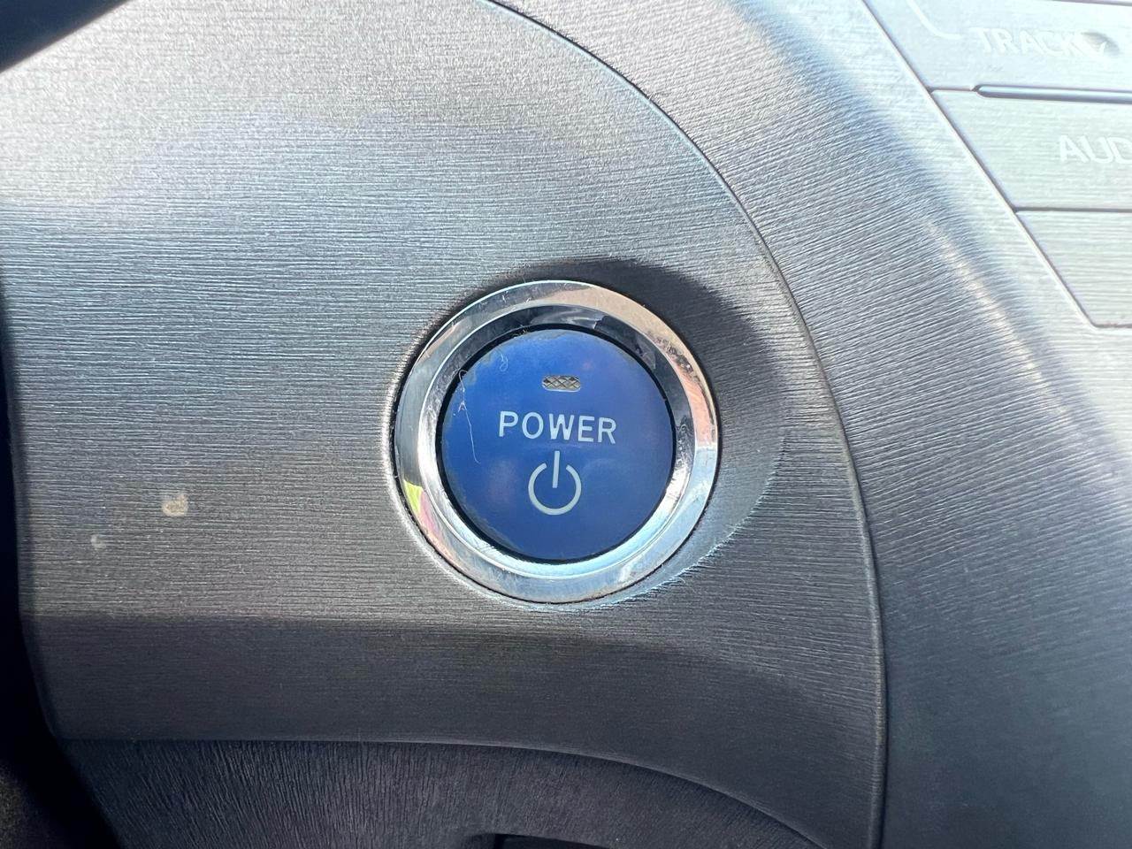 Toyota Prius Three 2014