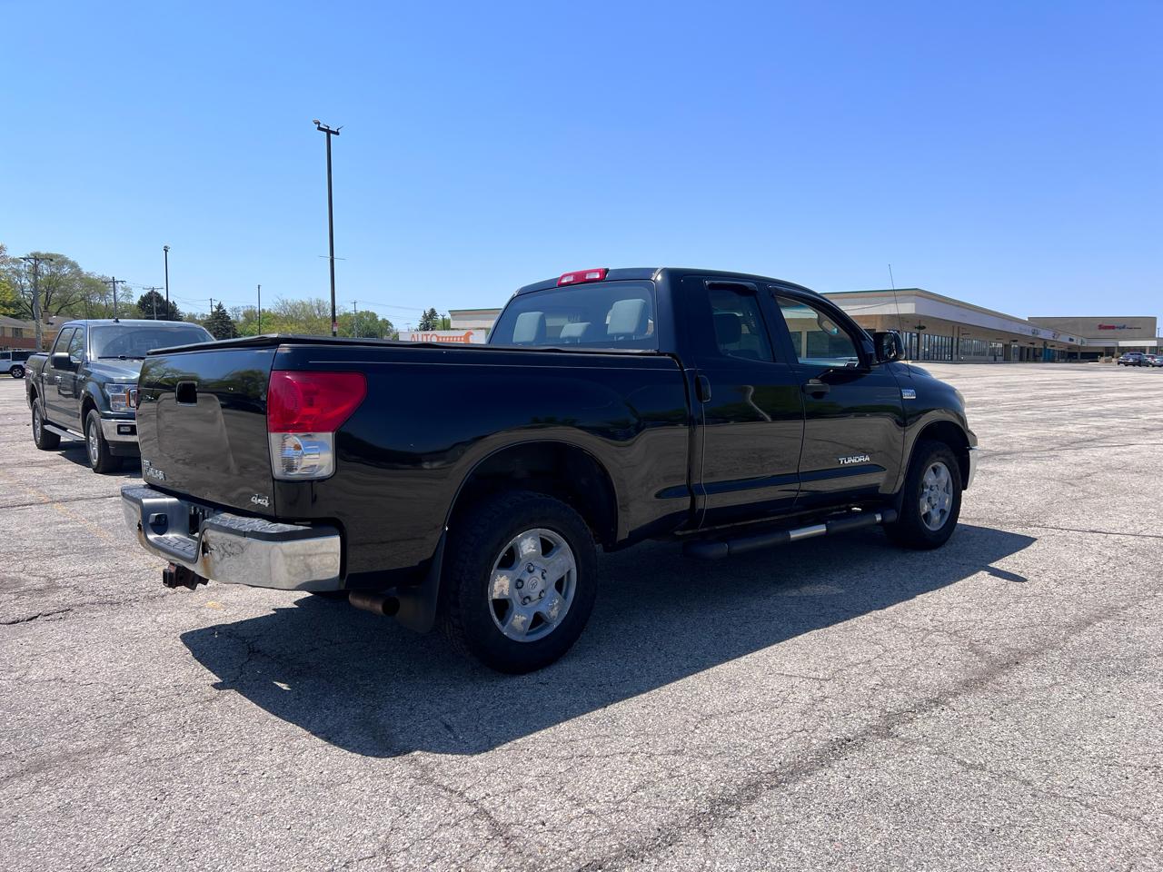 Toyota Tundra SR5 Double Cab 5.7L 4WD 2008