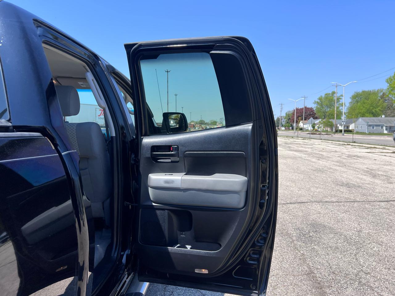 Toyota Tundra SR5 Double Cab 5.7L 4WD 2008