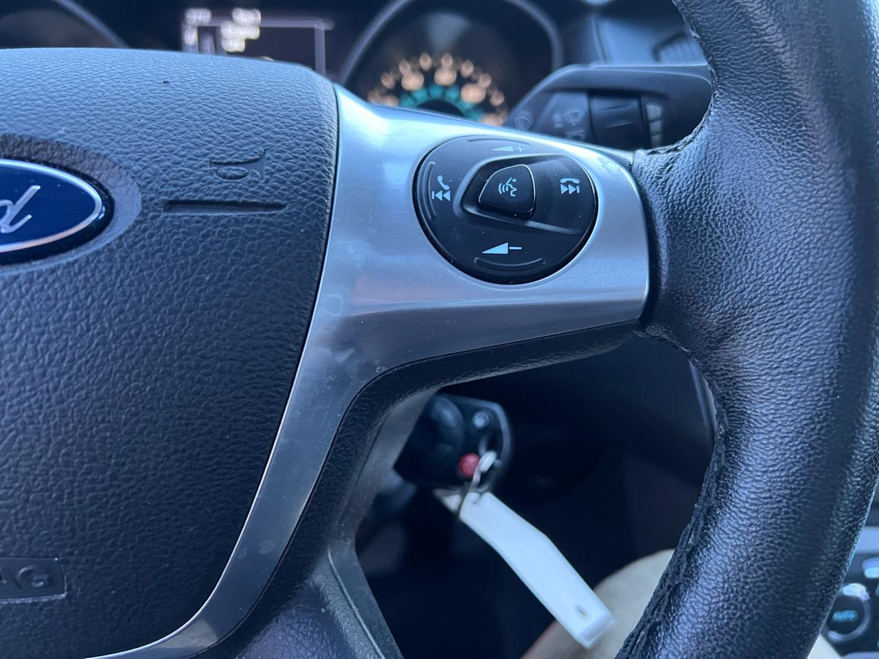 Ford Focus SE Sedan 2014