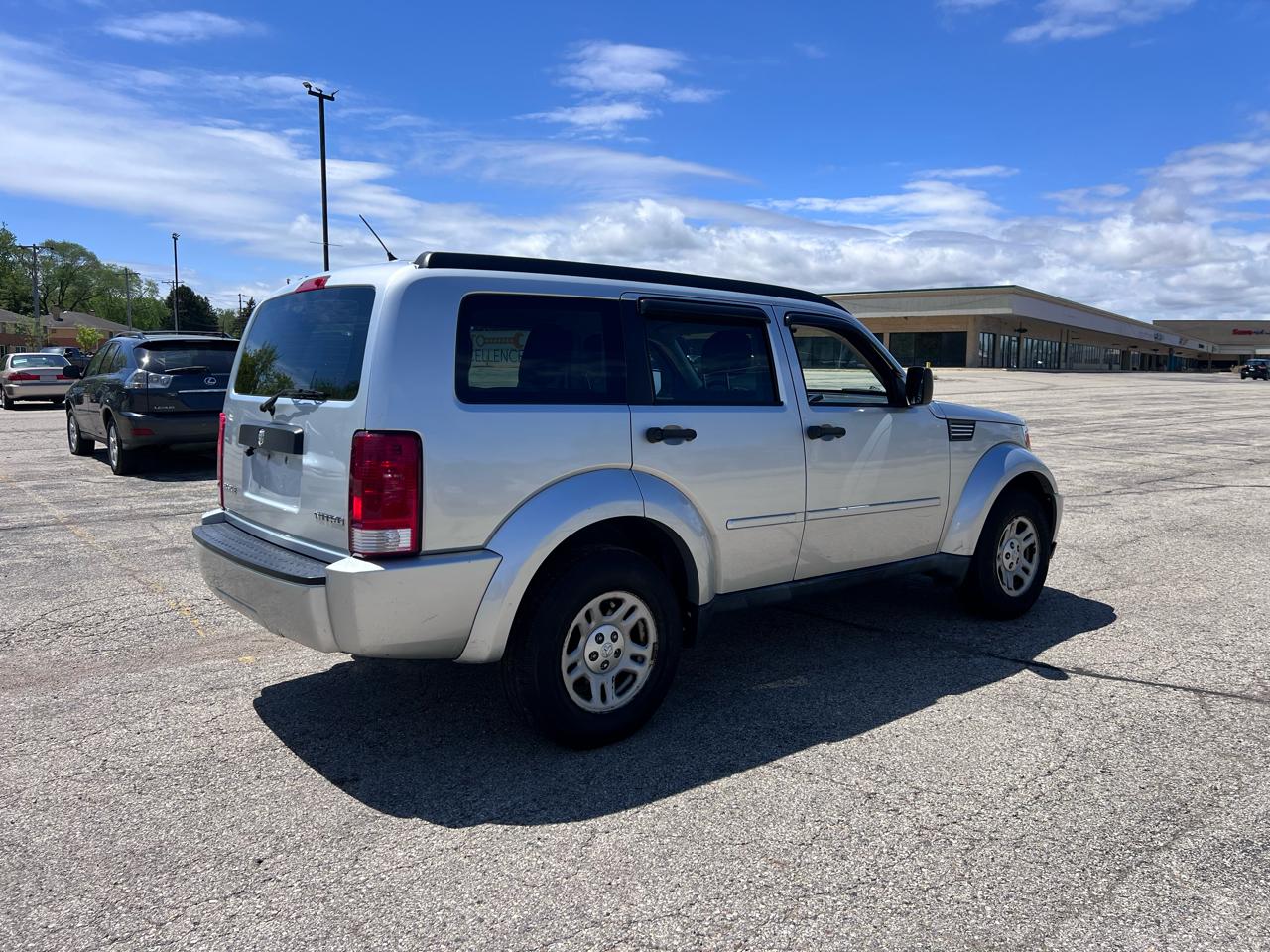 Dodge Nitro SE 4WD 2011