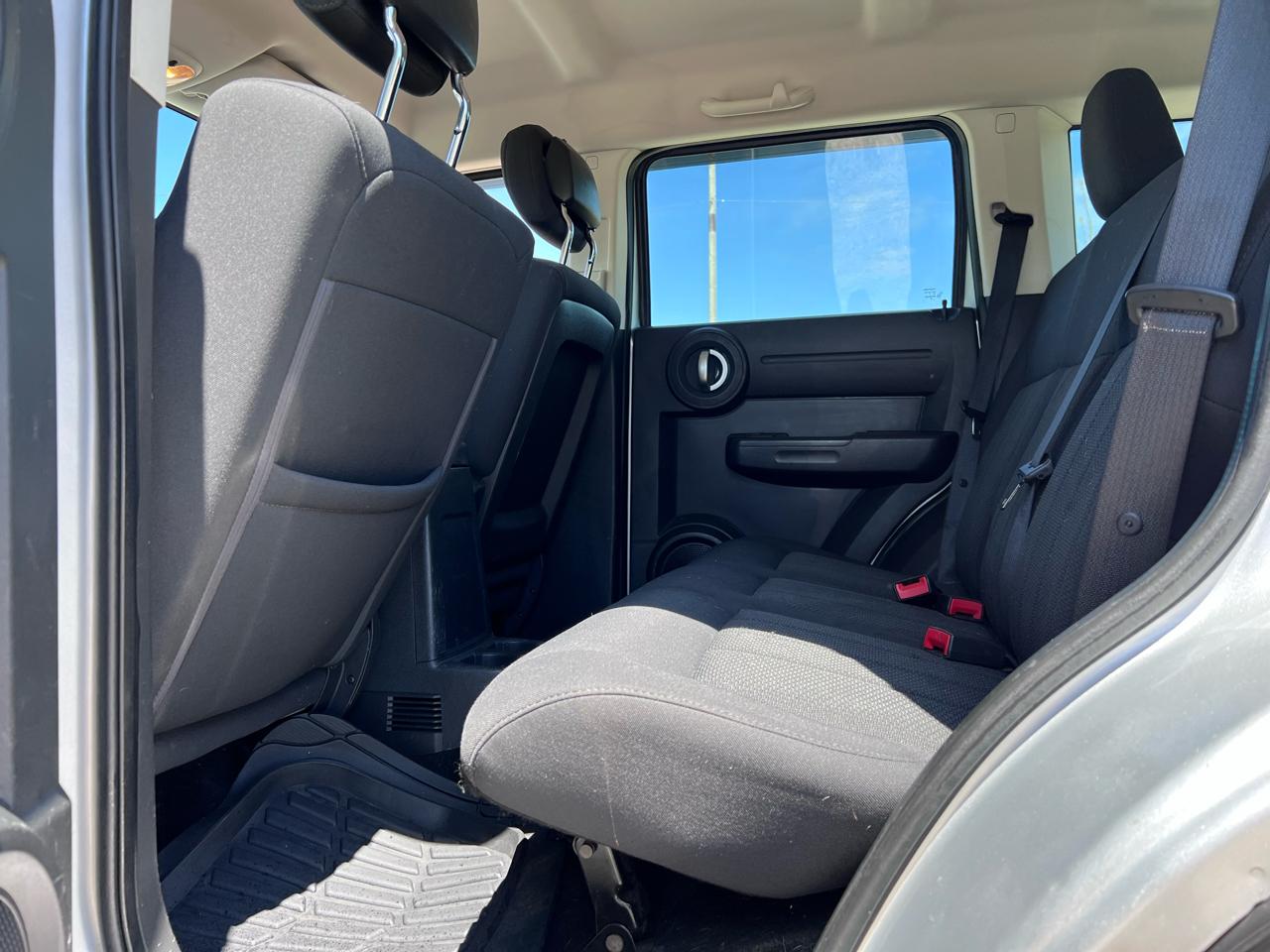 Dodge Nitro SE 4WD 2011